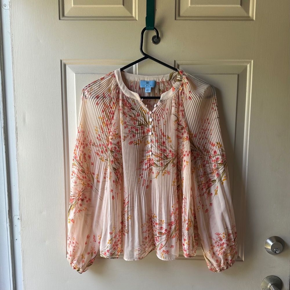 CeCe by Cynthia Steffe Pleated Floral Blouse – Size PXS